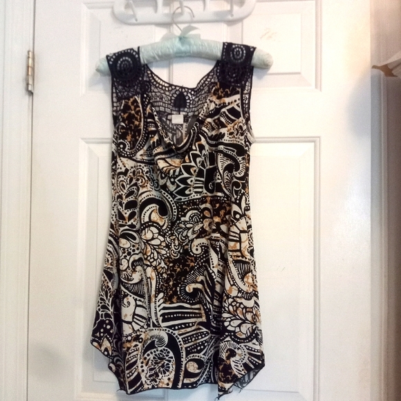 Scoup Neck Blouse - Picture 2 of 2